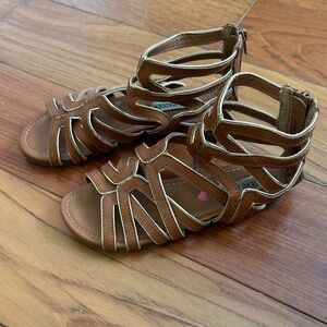 Girls Size 2 Steve Madden Brown Strappy Gladiator Sandals